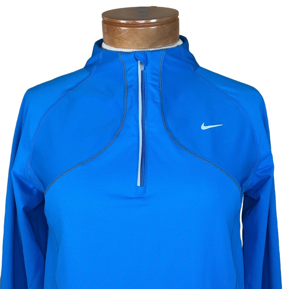 Nike FITDRY Women’s 1/4 Zip Lightweight Top With Reflective Accents Medium 8-10 - Picture 4 of 16